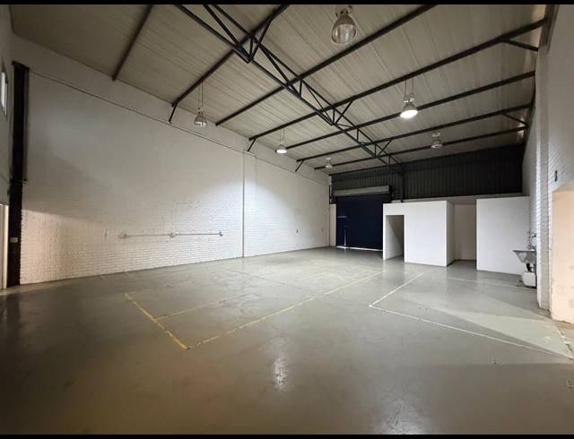 375M² WAREHOUSE TO LET IN BARBEQUE DOWNS